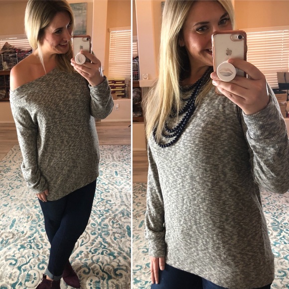 Tops - ❗️Last 1! MEDIUM Super soft marbled taupe top